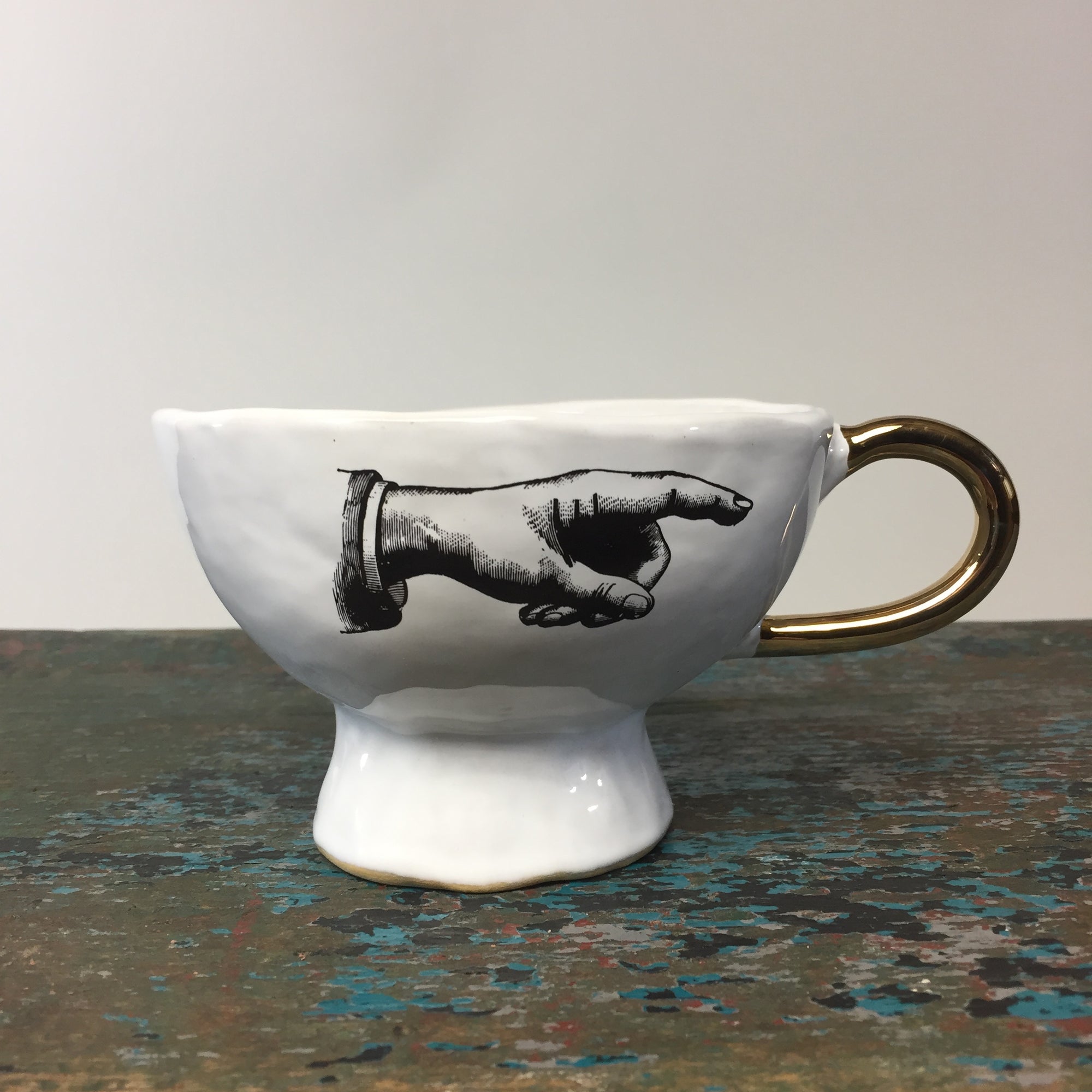 Kuhn Keramik Finger 'Glam' Coffee Cup with Gold Handle