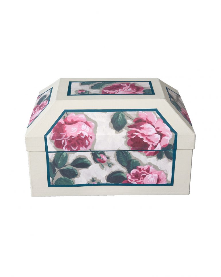 Antoinette Poisson Roses Pompadour 70A Medium Wedding Box