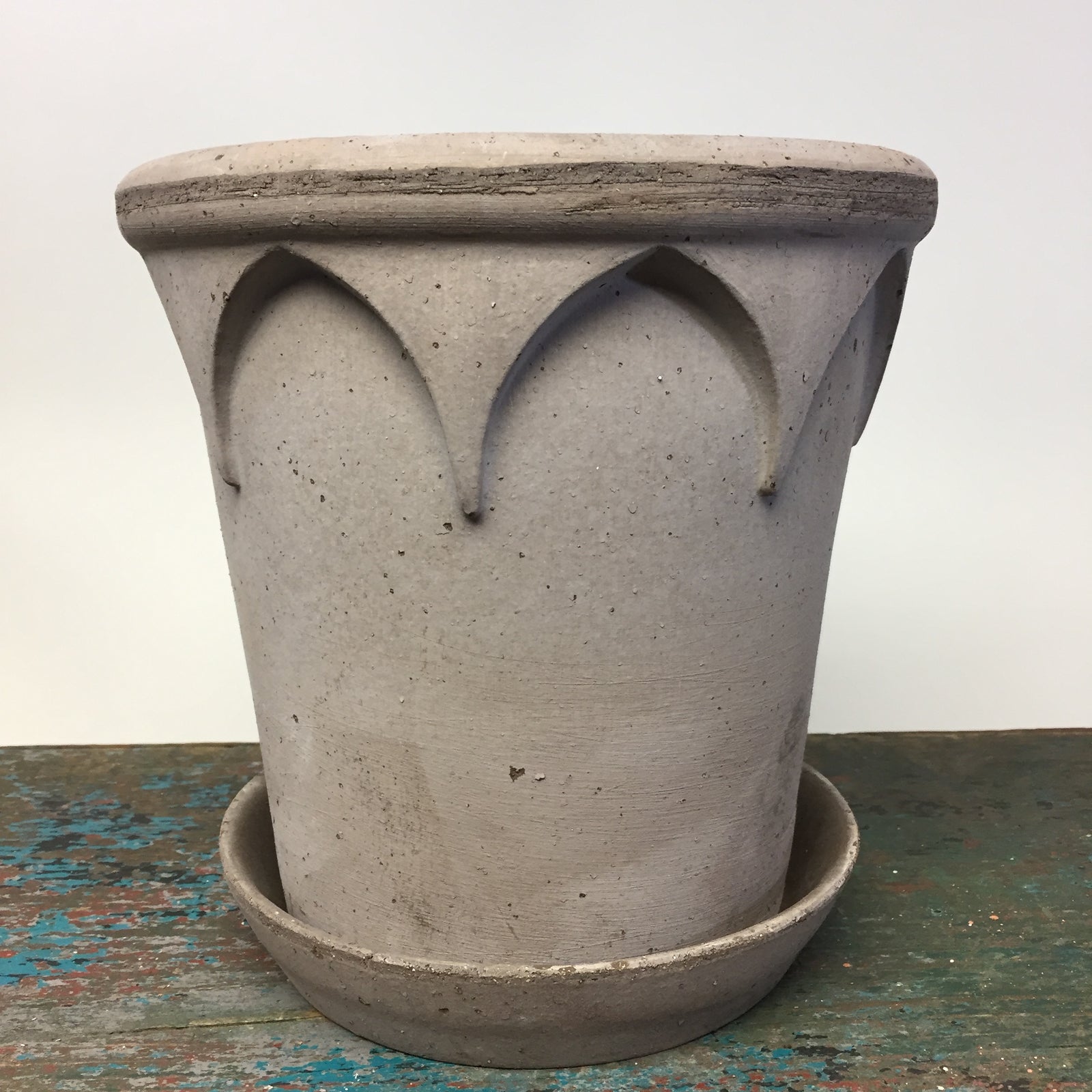 Bergs Elizabeth Pot with Saucer #21 Grey