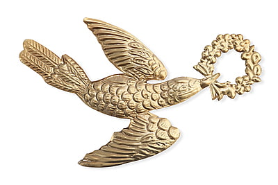 Bird with Wreath Ornament