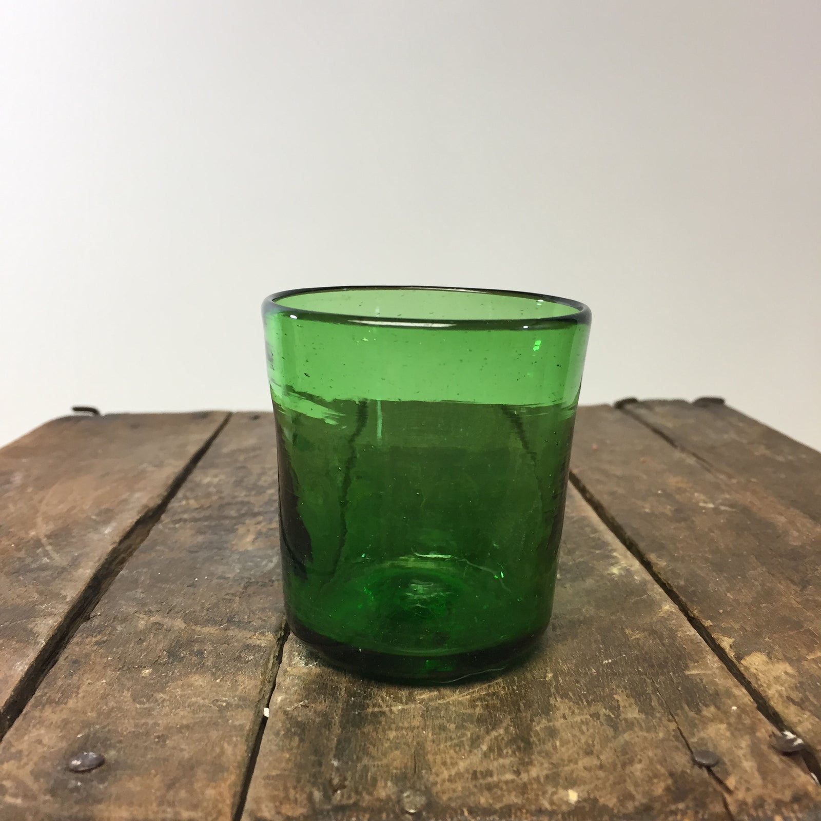 Lyonnaise Quinquet Green by La Soufflerie