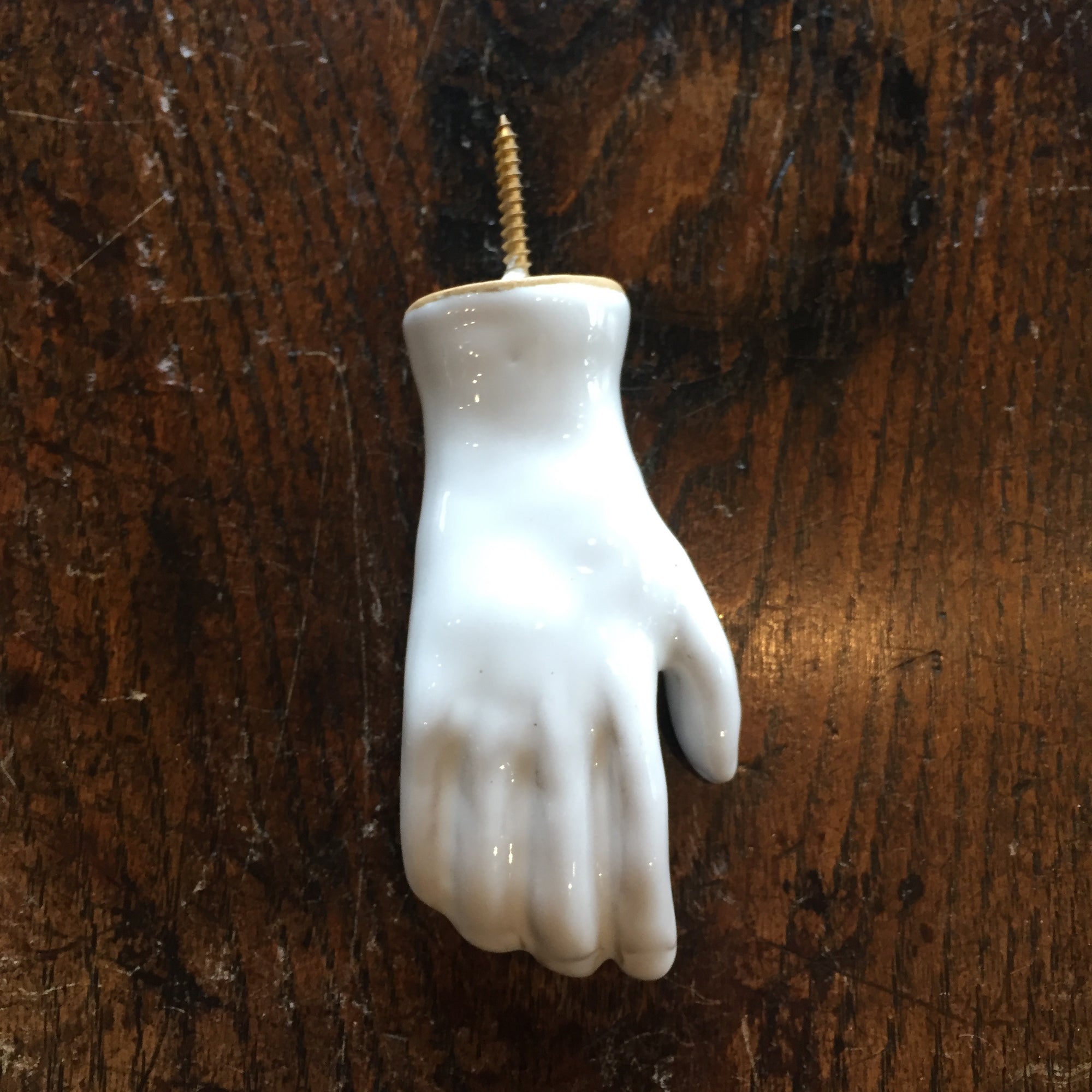 Practical Wilhelm Porcelain Hand Hook in White by Kuhn Keramik