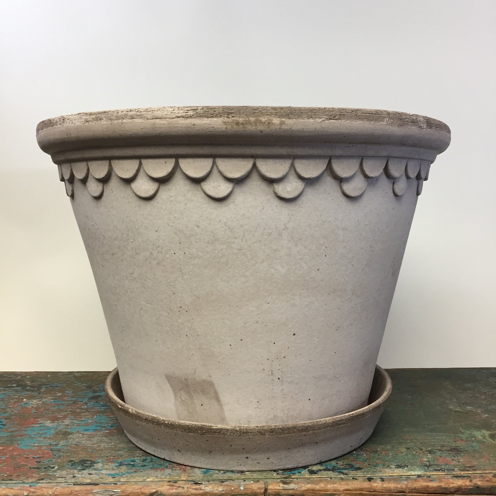 Bergs Copenhagen Pot #35 with Saucer Grey