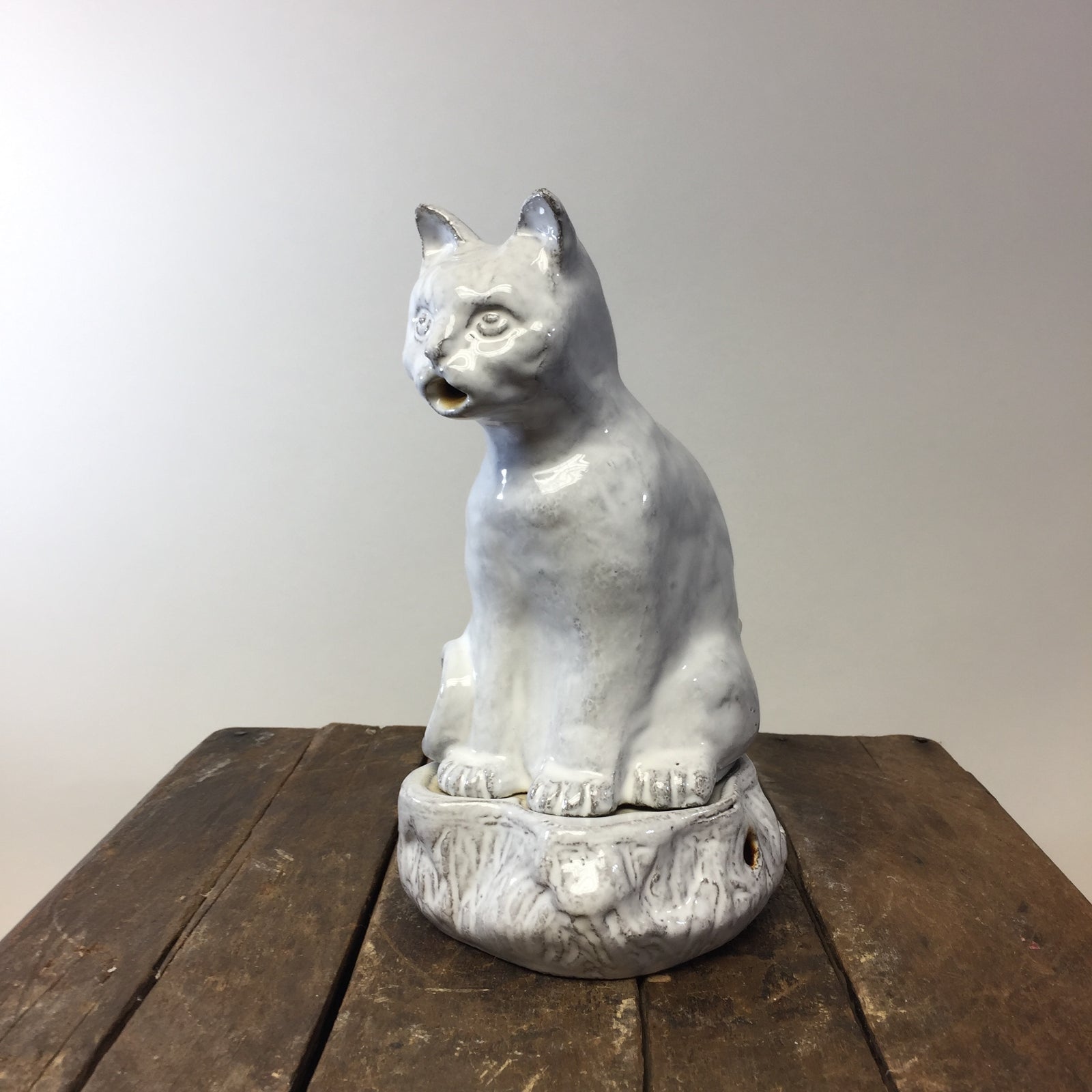 Astier de Villatte Setsuko Smoking Cat Incense Burner