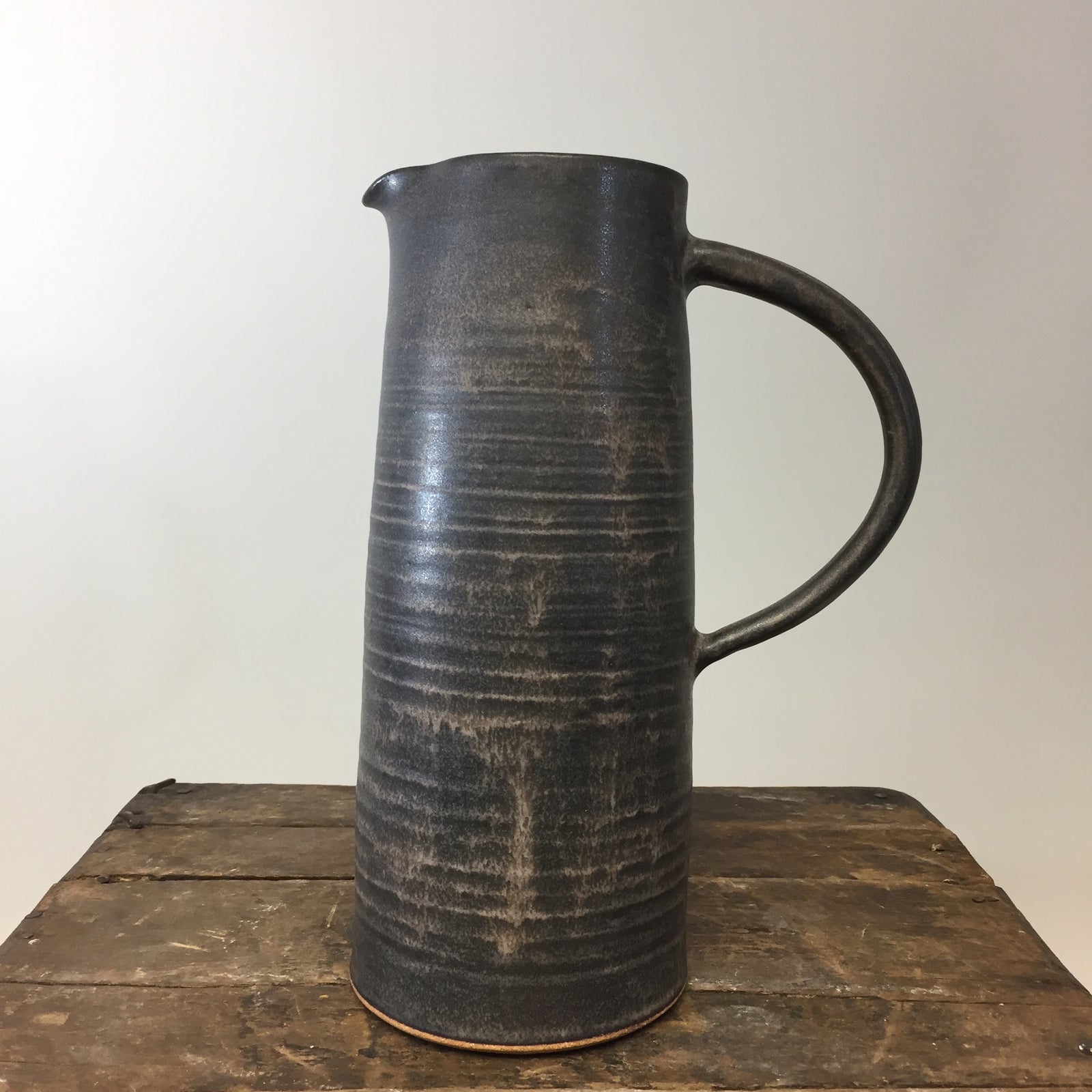 Classic Pitcher Stone Gray Shino