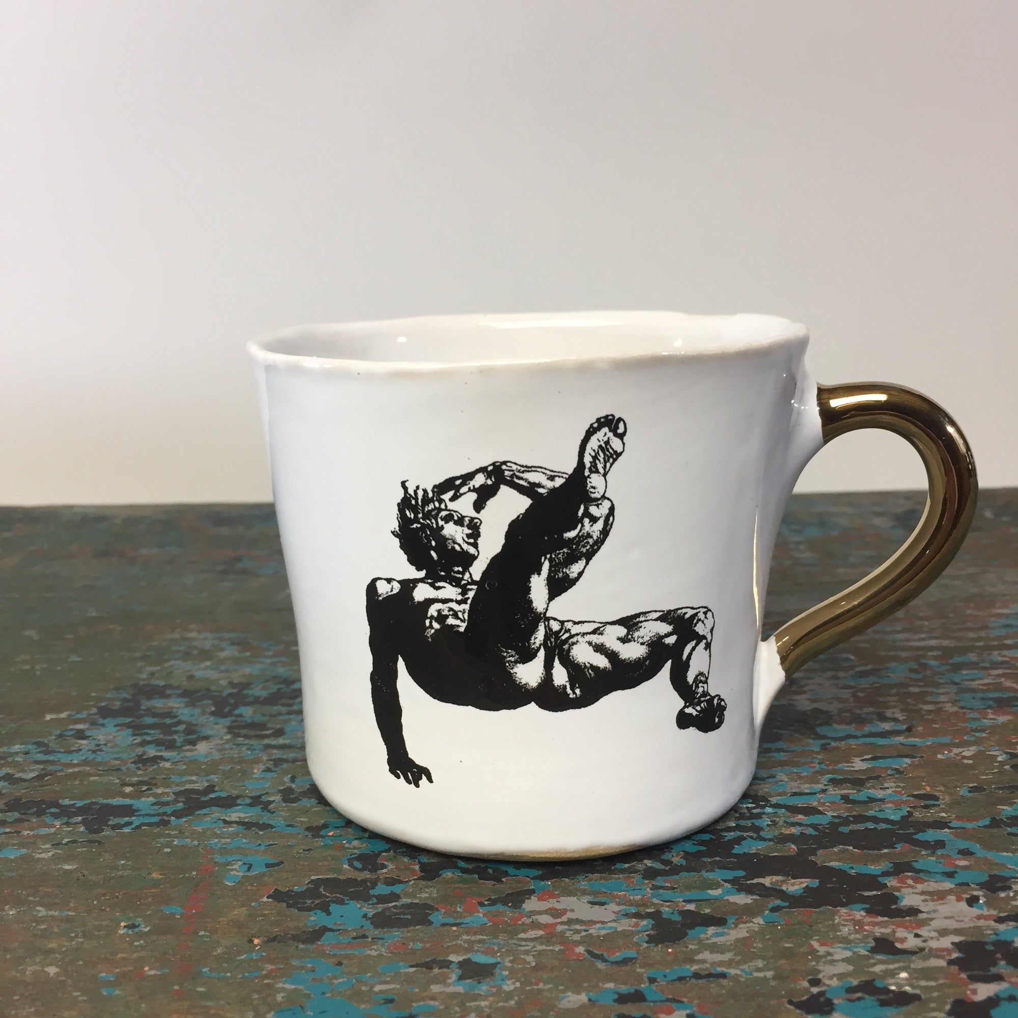 Kuhn Keramik Falling Man 'Glam' Medium Coffee Cup